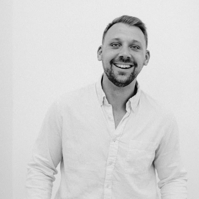 Dr. Moritz Sharabianlou Korth - Co-Founder & CMO